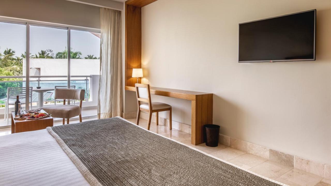 Be Live Collection Canoa Байяибе Экстерьер фото A room at the hotel
