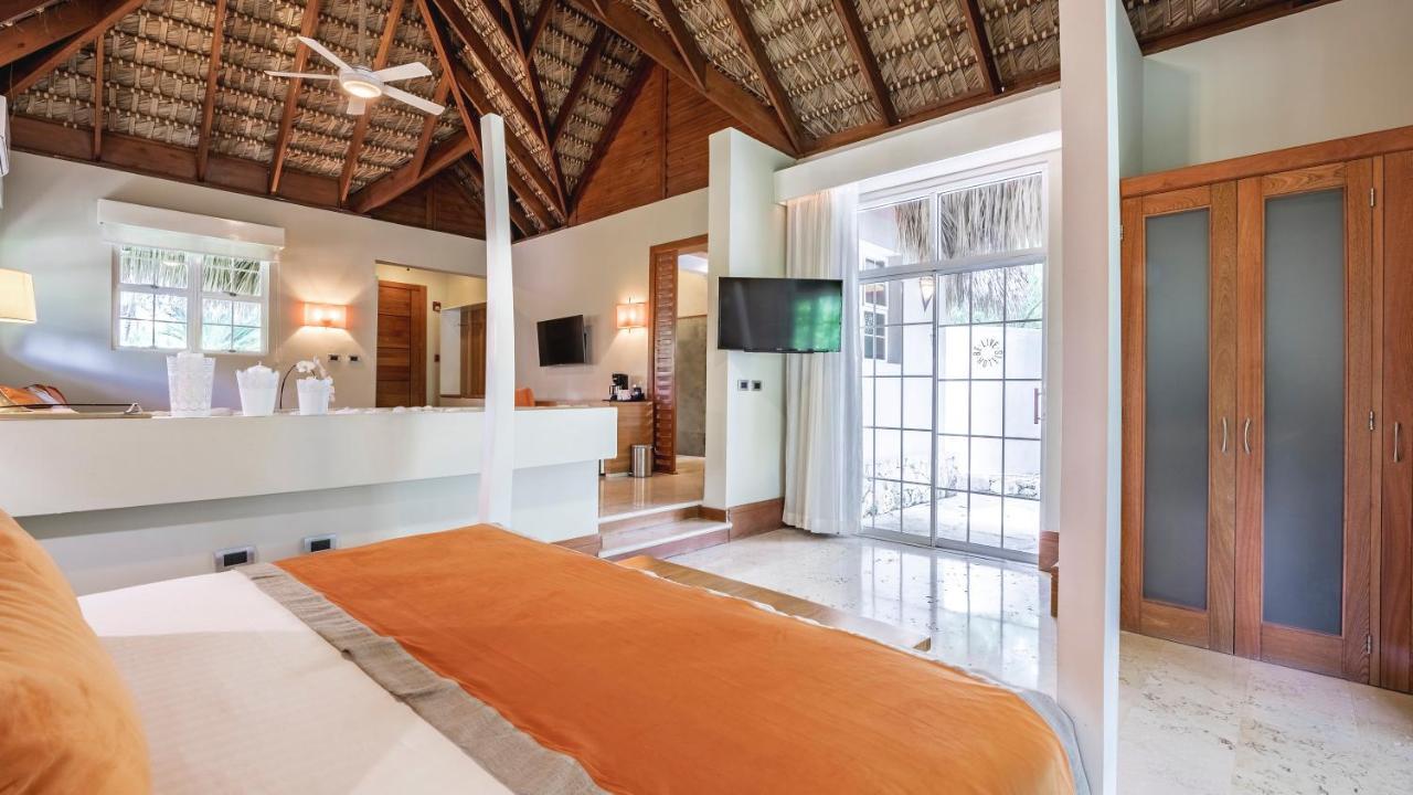 Be Live Collection Canoa Байяибе Экстерьер фото A bedroom at the resort