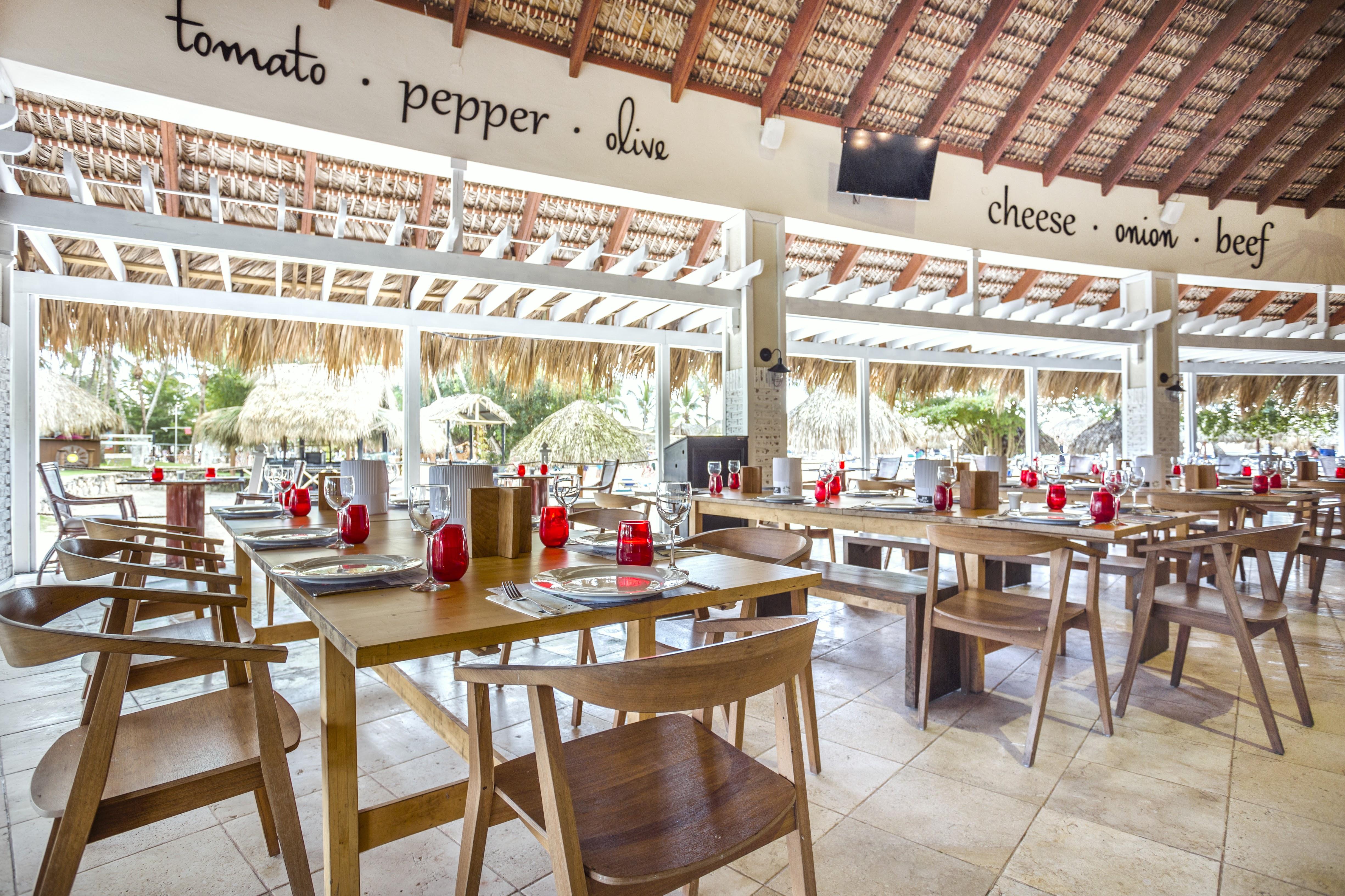 Be Live Collection Canoa Байяибе Экстерьер фото The restaurant at the resort